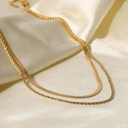 Juliana Solvia Necklace | Gold – view 3