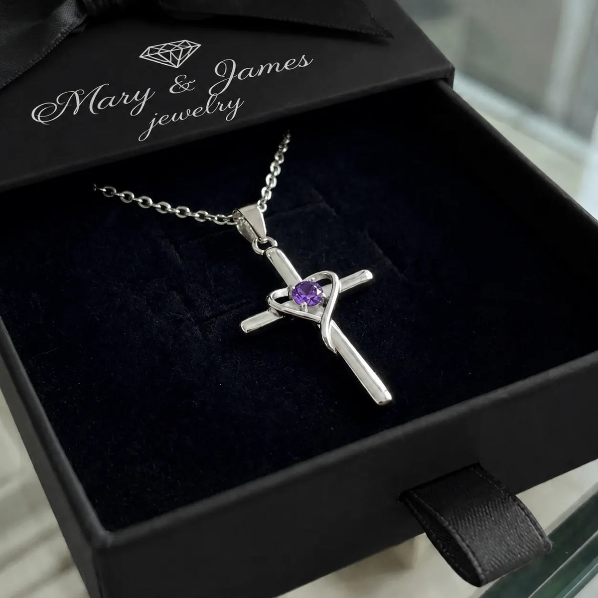 Amethyst Center Cross Necklace | White Gold