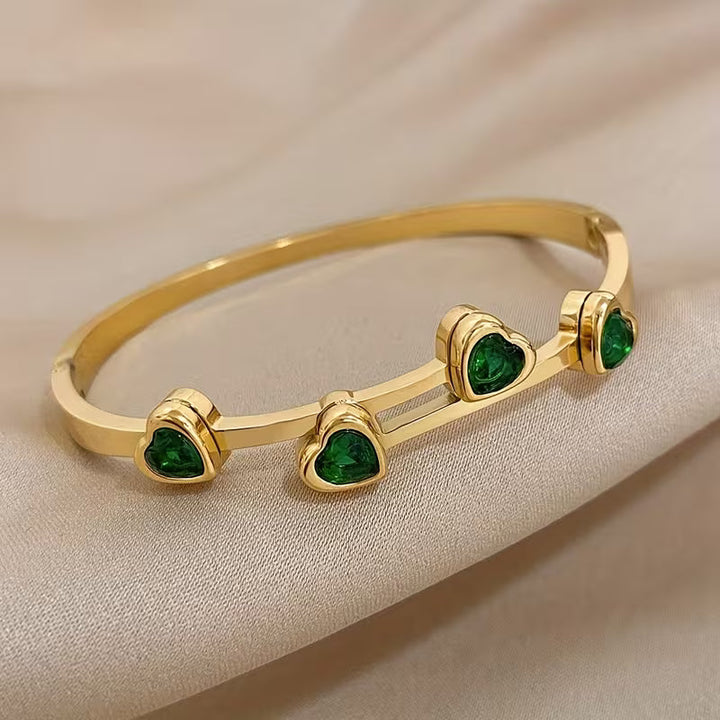 Verde Hearts Bracelet | Gold