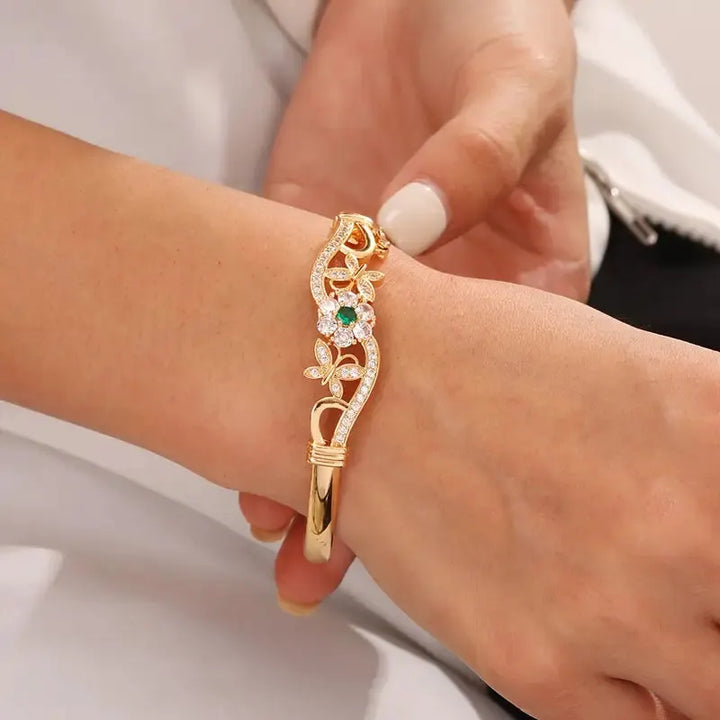 Isla Beaumont Bracelet | Gold – view 2