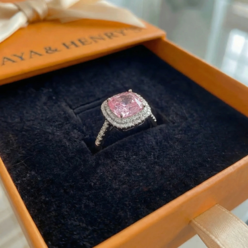 Cushion Pink Sapphire Ring | Gold – view 2
