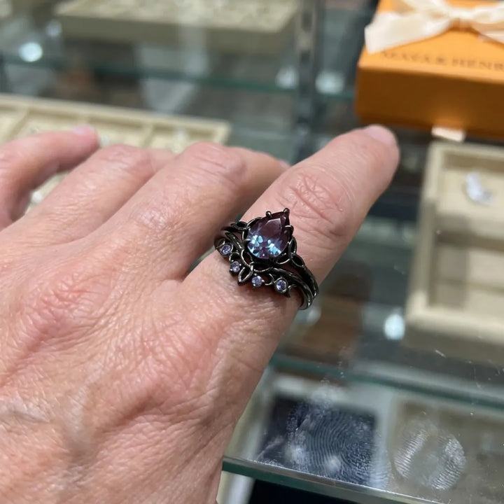 Amethyst Layers Ring | White Gold – view 2