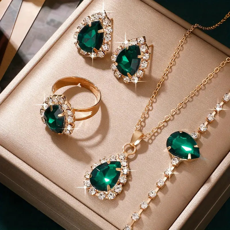 Elisandre Vermont Jewelry Set | Gold
