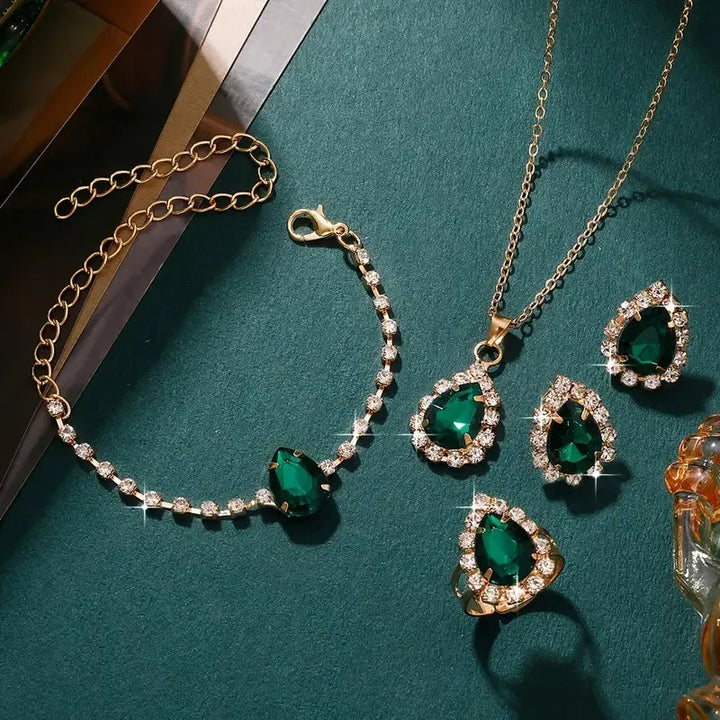 Elisandre Vermont Jewelry Set | Gold – view 2