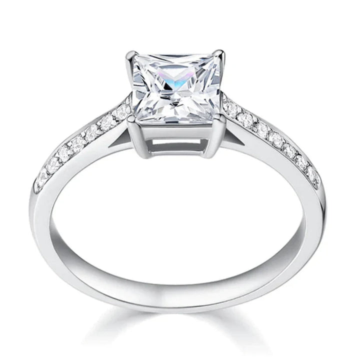 Leontina Gualtieri Ring | White Gold