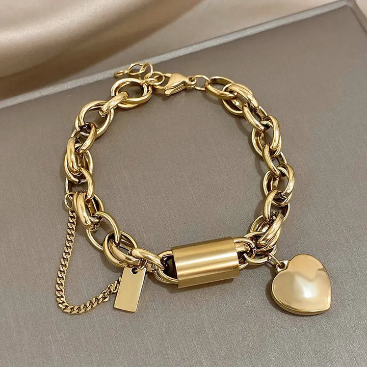 Heartened Chunky Bracelet | White Gold – view 2