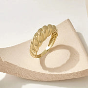 Croissant Ring | Gold – view 3